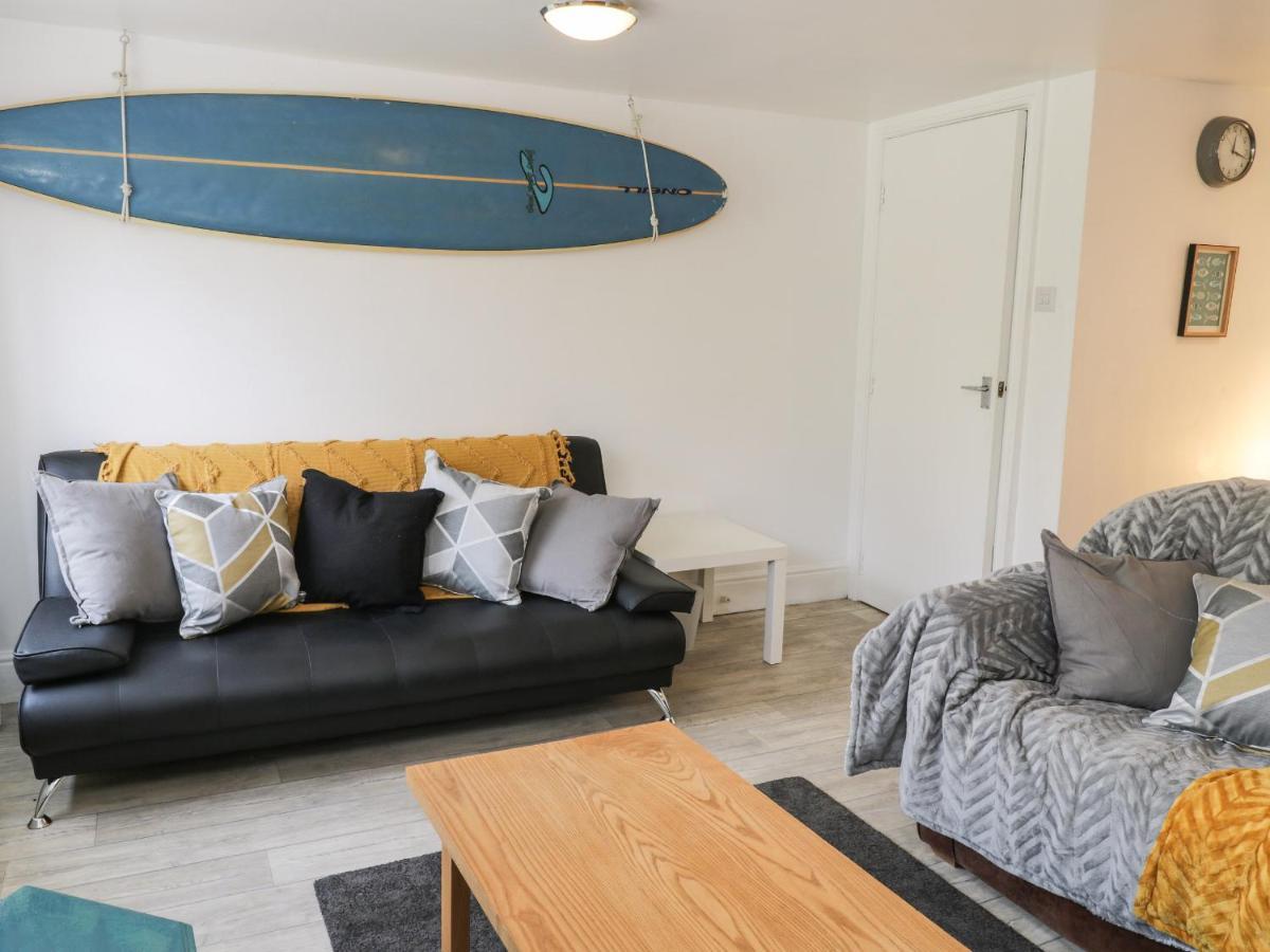 The Surfers Bolt Hole Appartement Whitby Buitenkant foto