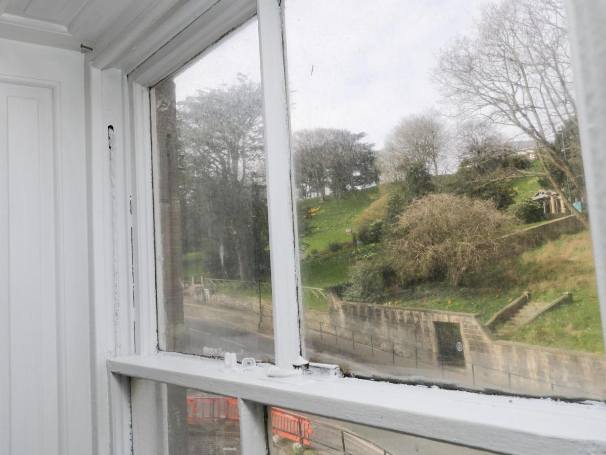 The Surfers Bolt Hole Appartement Whitby Buitenkant foto