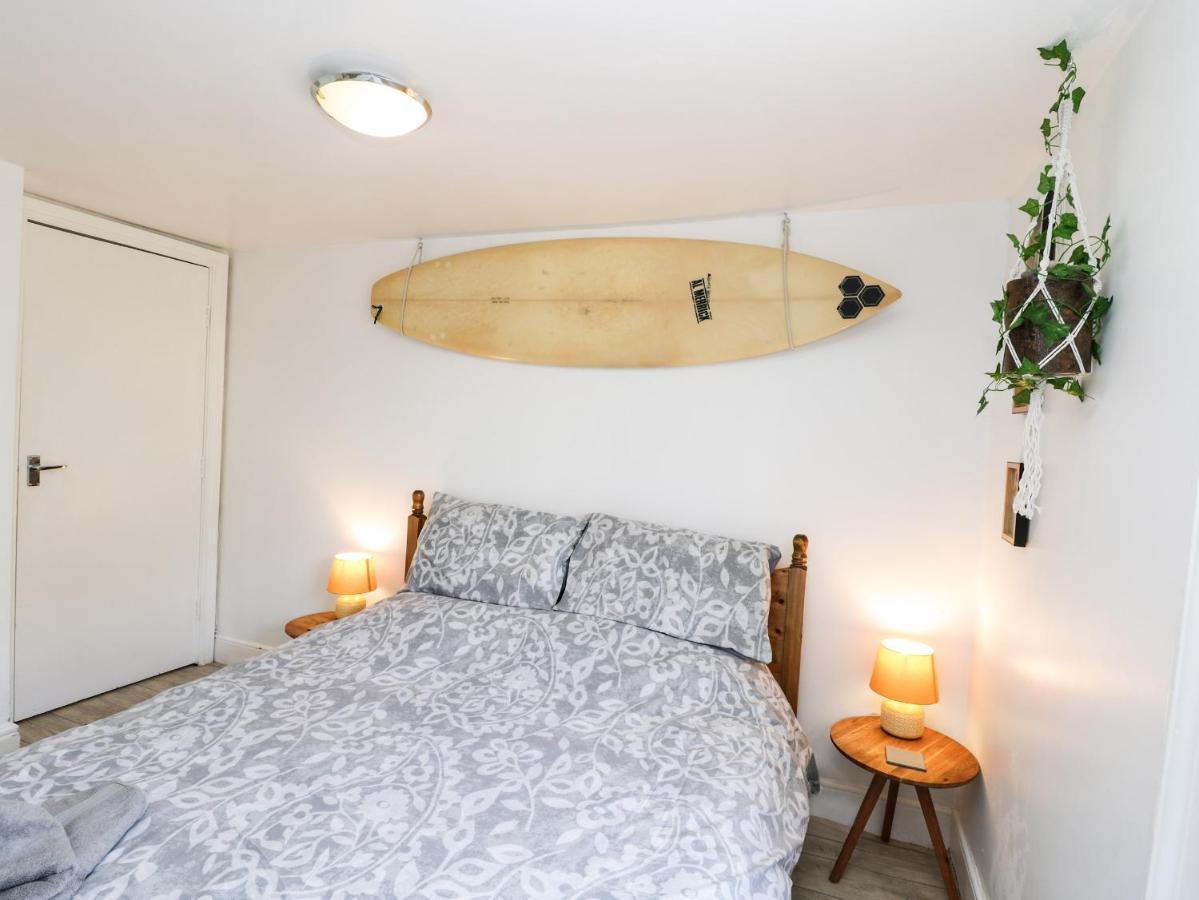 The Surfers Bolt Hole Appartement Whitby Buitenkant foto